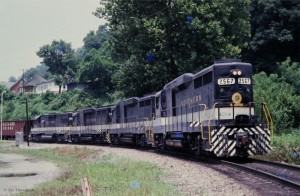 Southern GP30 2567 at Appalachia, VA